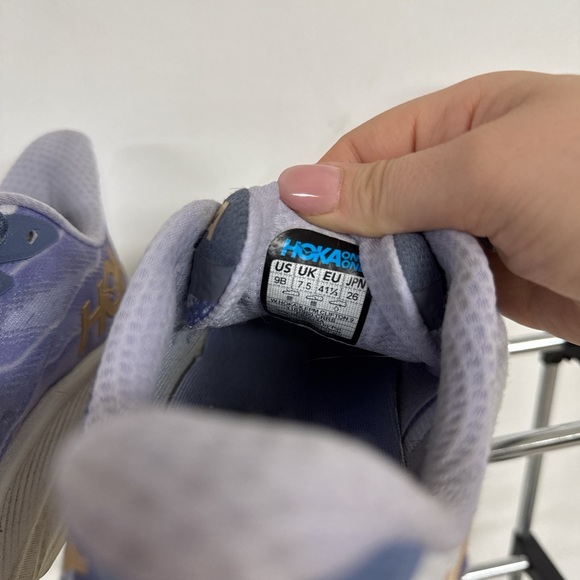 Hoka x Free People Movement Clifton 9 - Picture 5 of 5